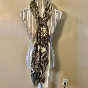 Jones New York Scarf Cream Black Paisley Fringe Edges Boho Classy